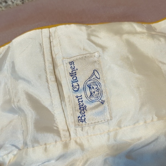 Vintage Blazer - Picture 2 of 7